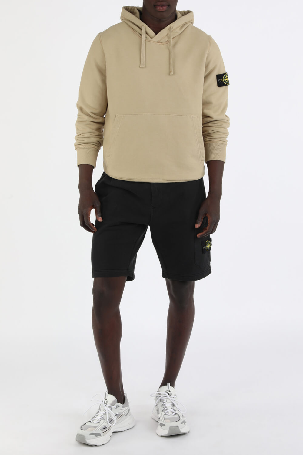 סווטשירט עם קפוצ'ון בגוון בז'